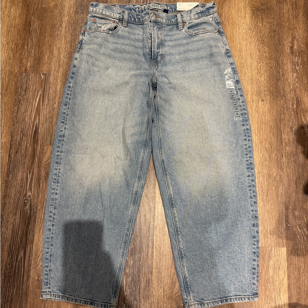 American Eagle Light Blue Barrel Jeans